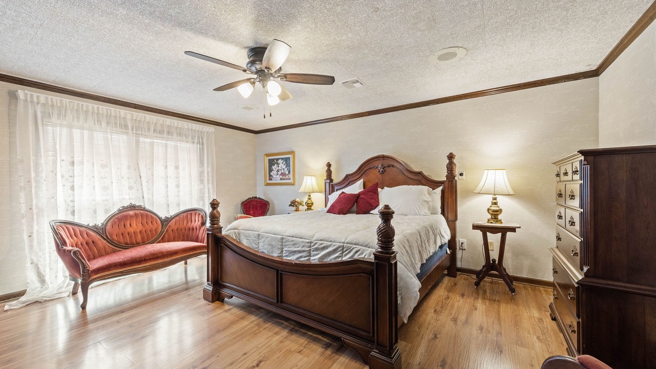 Photo of Bedroom in Broussard