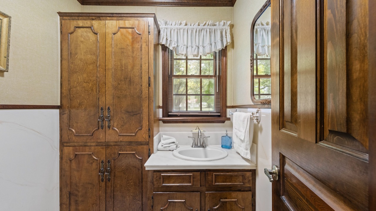 Photo of Bathroom in Broussard