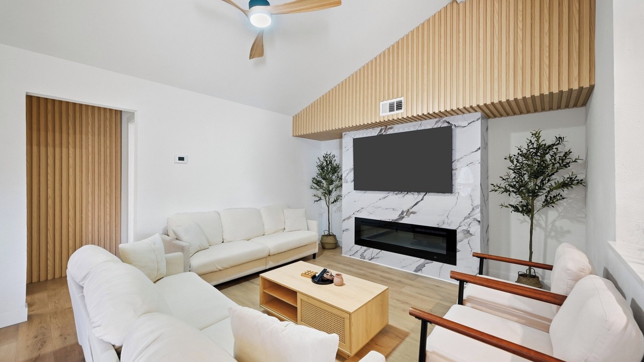 Photo of Livingroom in The Colony