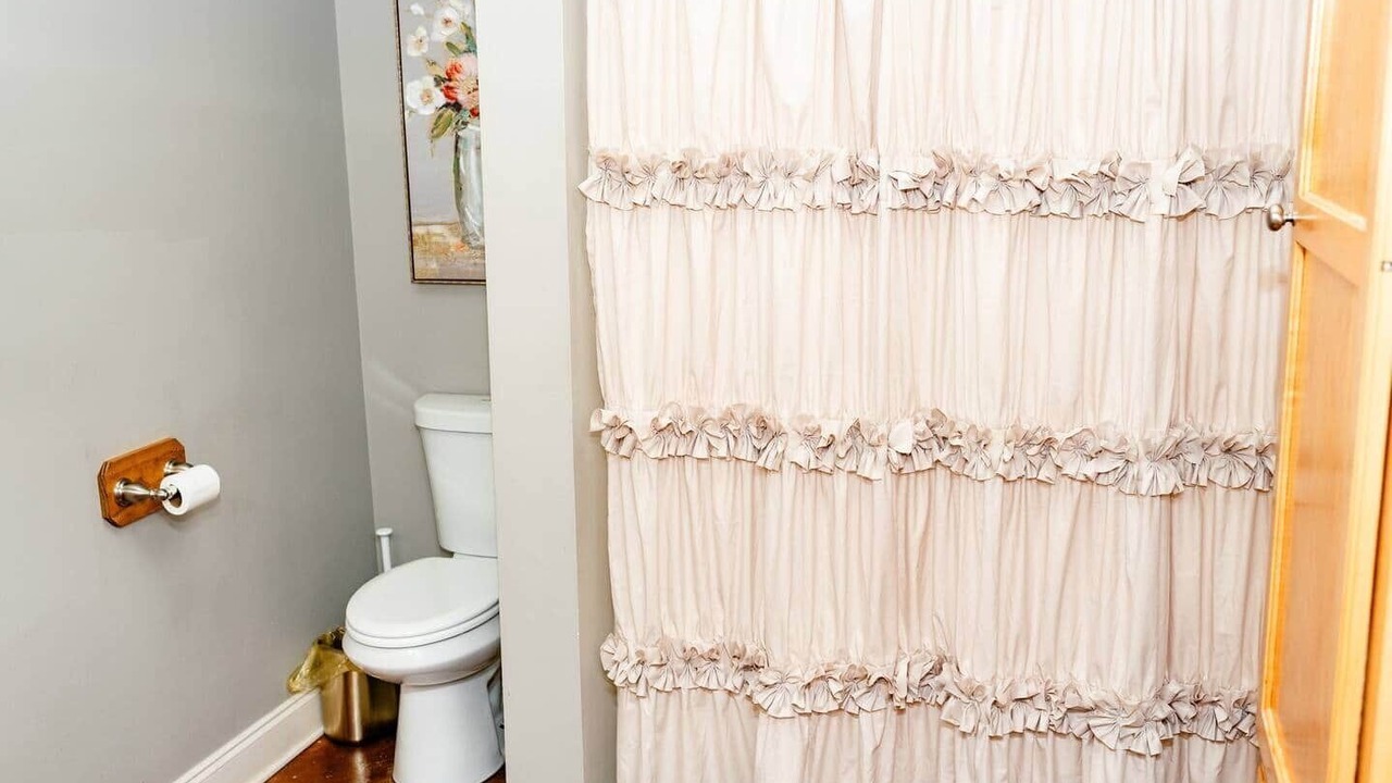 Photo of Bathroom in Broussard