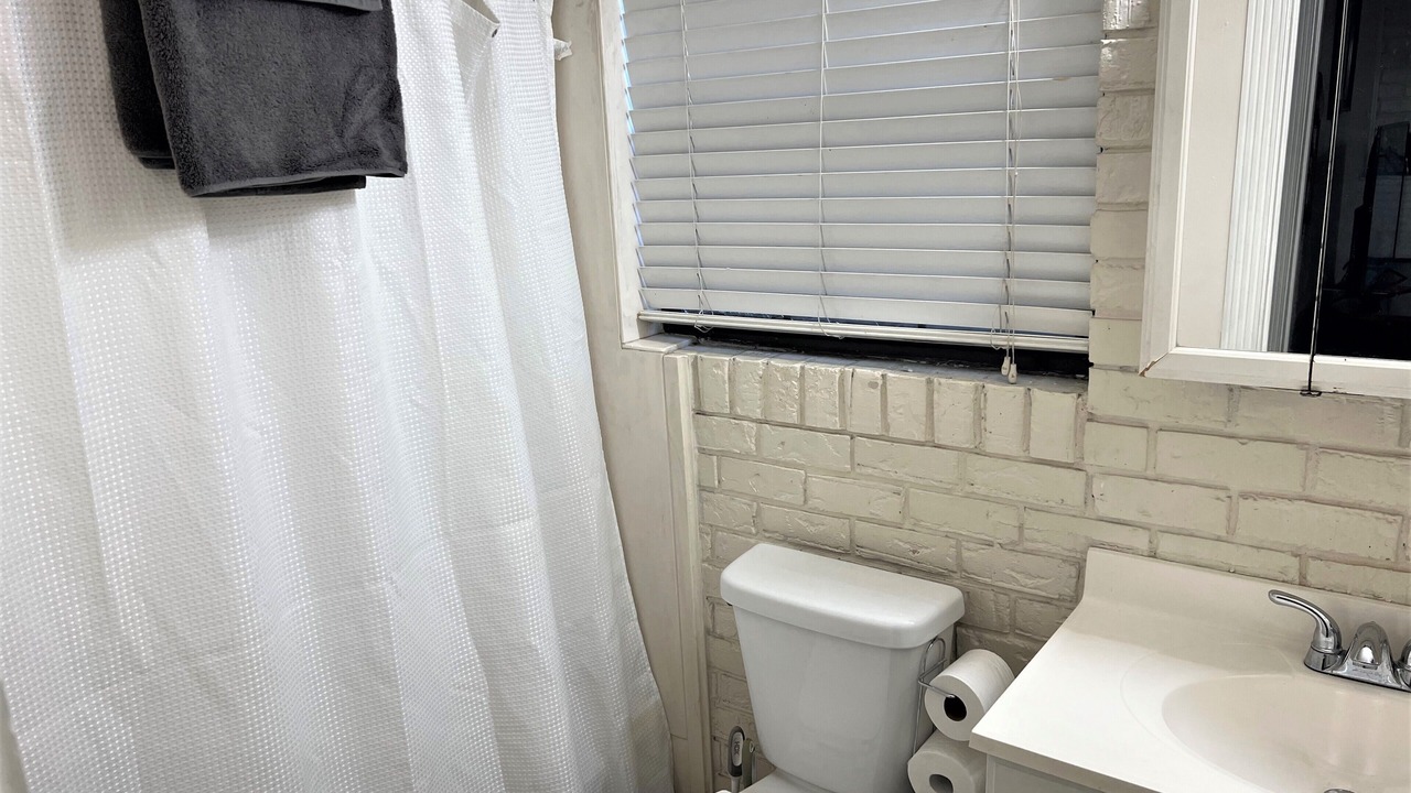 Photo of Bathroom in Beauregard Town Historic District