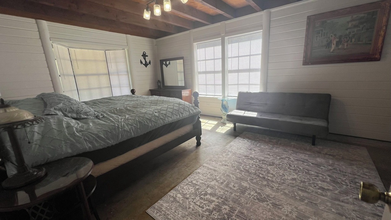 Photo of Bedroom in Diamondhead