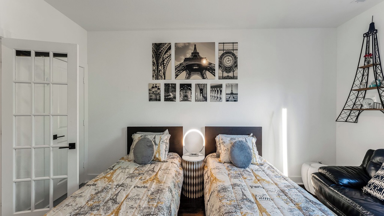 Photo of Bedroom in Lewisville