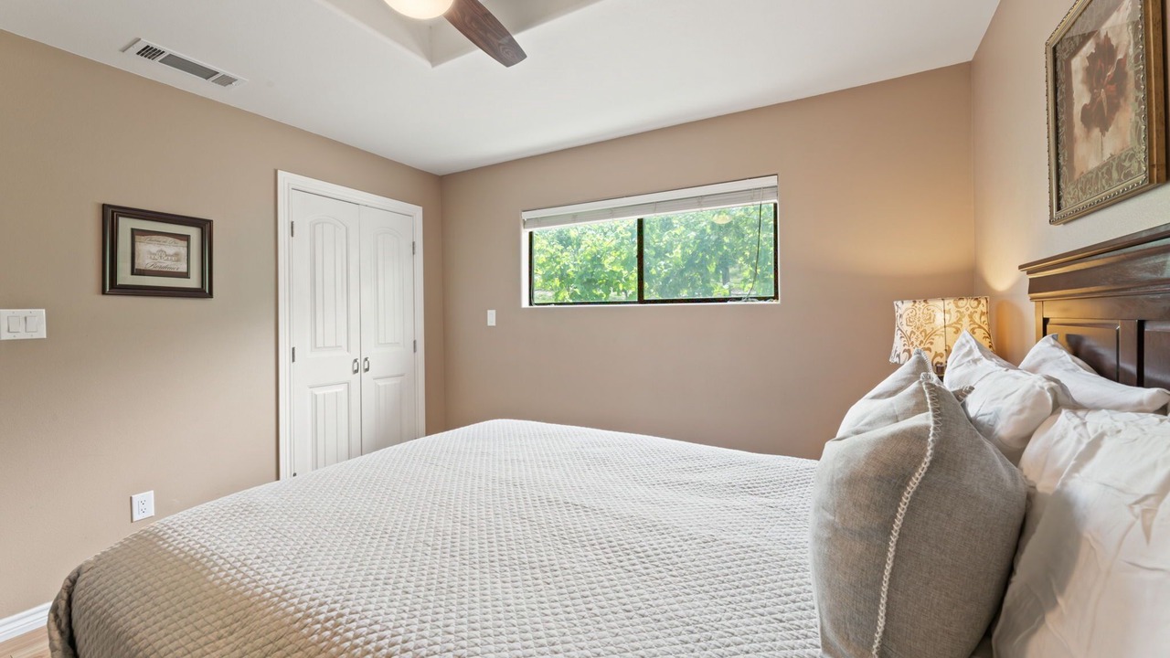 Photo of Bedroom in Lago Vista