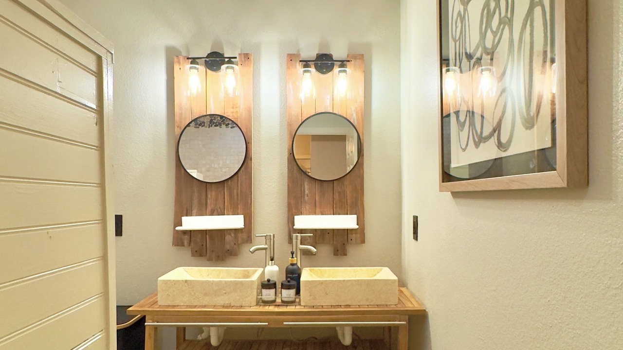 Photo of Bathroom in Highland Lake Estates