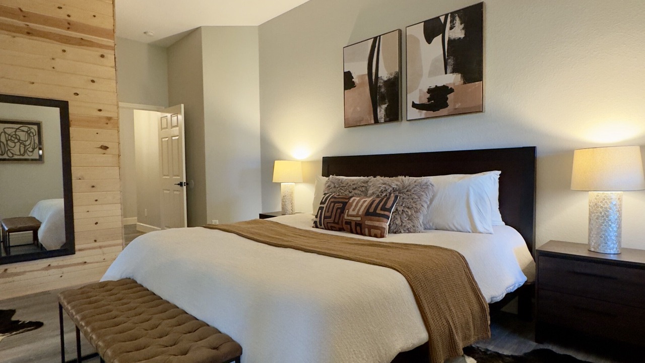 Photo of Bedroom in Highland Lake Estates