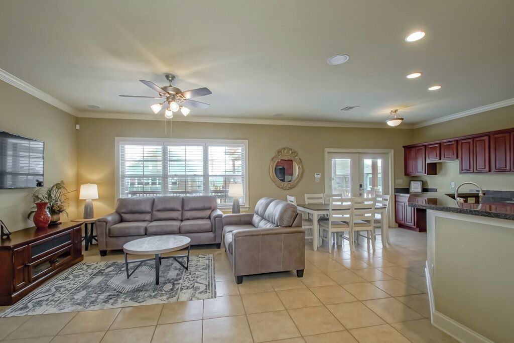 Photo of Livingroom in Barataria