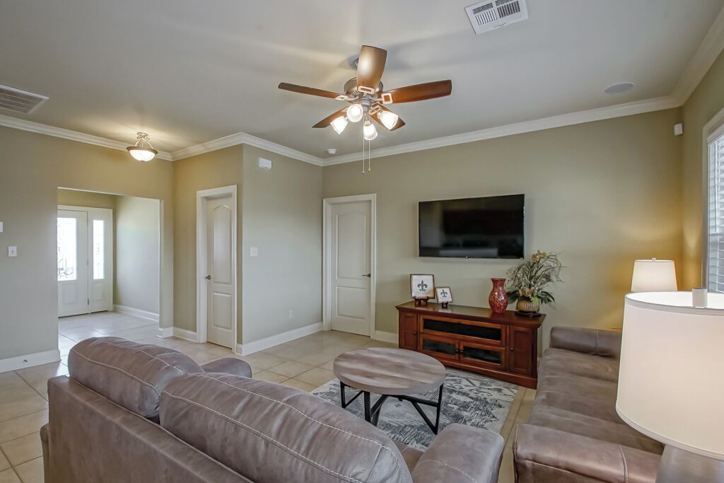 Photo of Livingroom in Barataria