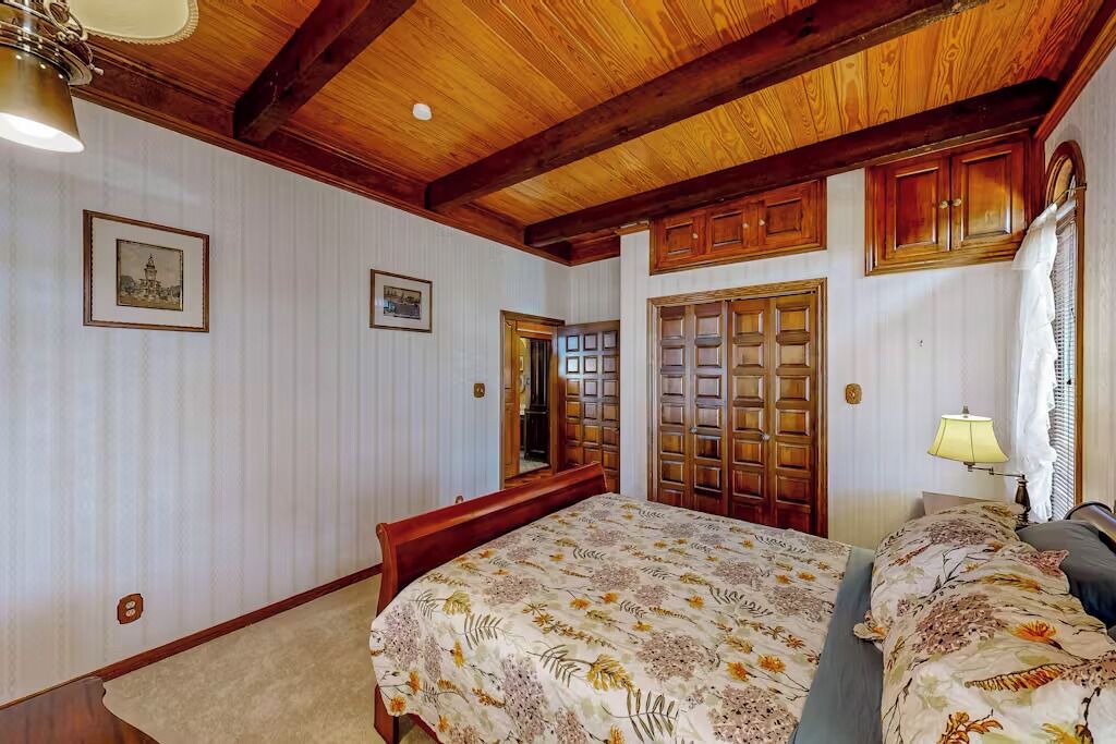 Photo of Bedroom in Tool