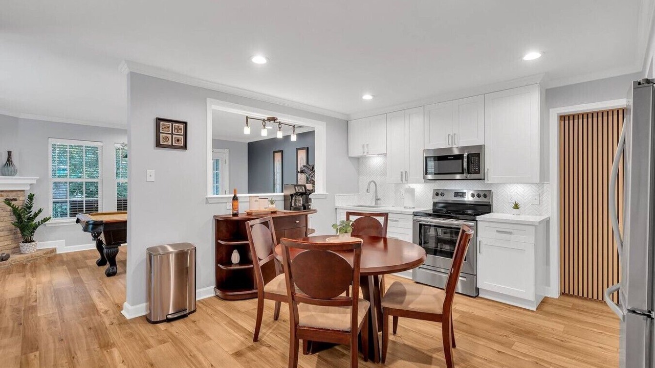 Photo of Kitchen in Mid-City