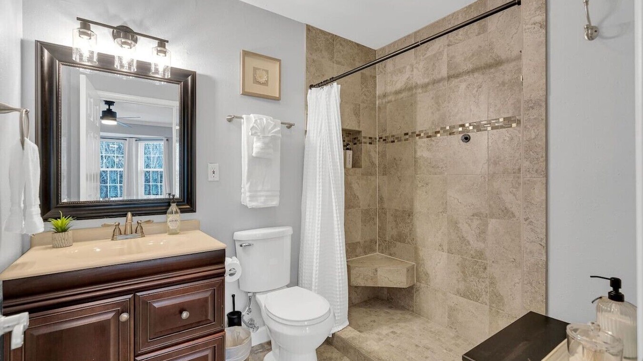 Photo of Bathroom in Mid-City