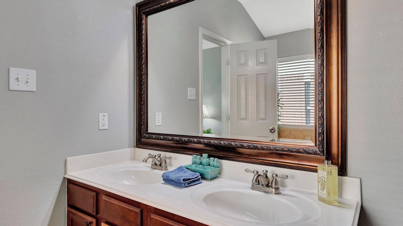 Photo of Bathroom in League City