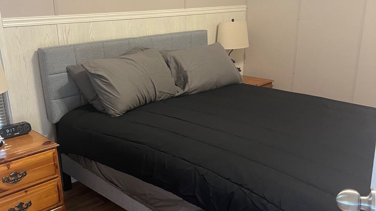 Photo of Bedroom in Cedar Creek