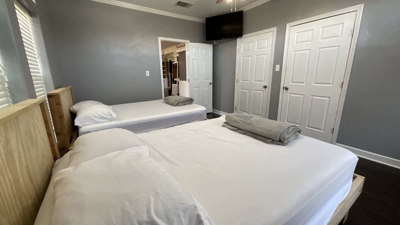 Photo of Bedroom in Jean Lafitte