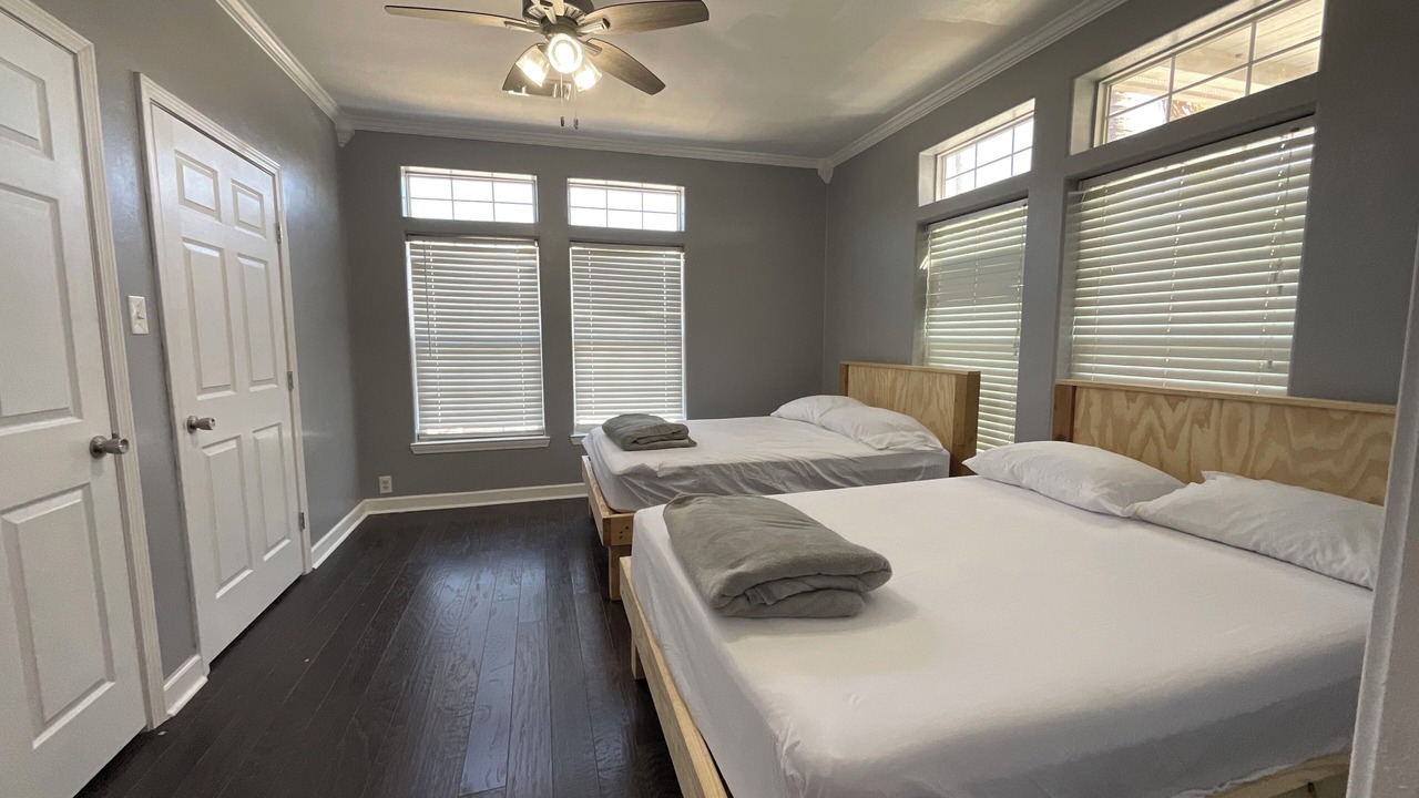 Photo of Bedroom in Jean Lafitte