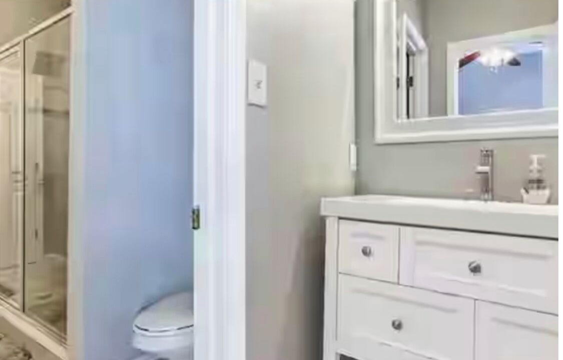 Photo of Bathroom in South 7th Ward