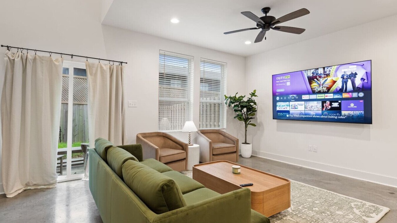Photo of Livingroom in Lafayette