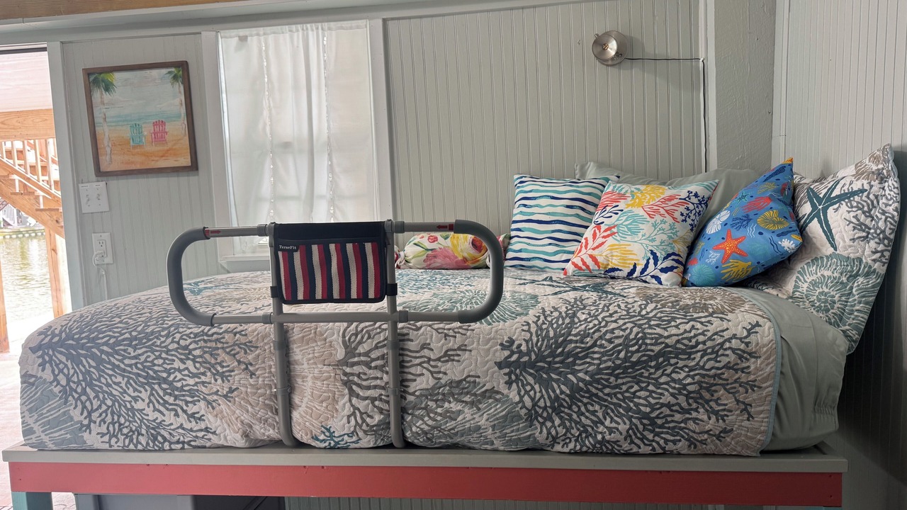 Photo of Bedroom in Jamaica Beach