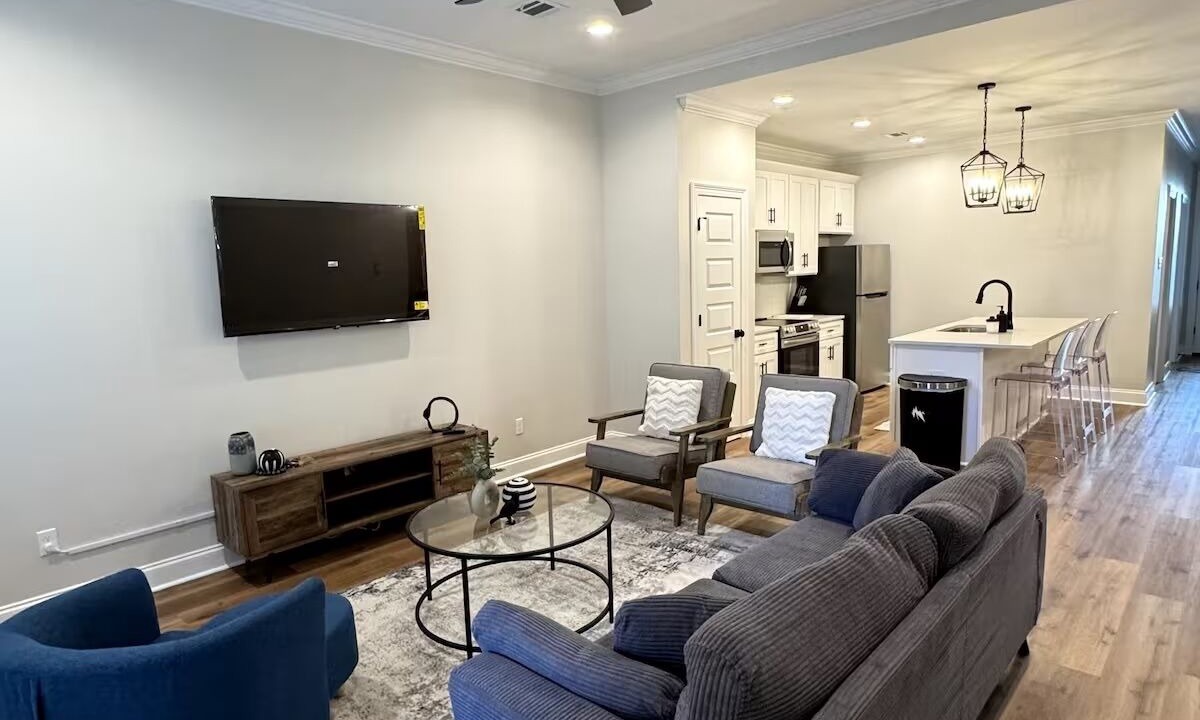 Photo of Livingroom in Broussard
