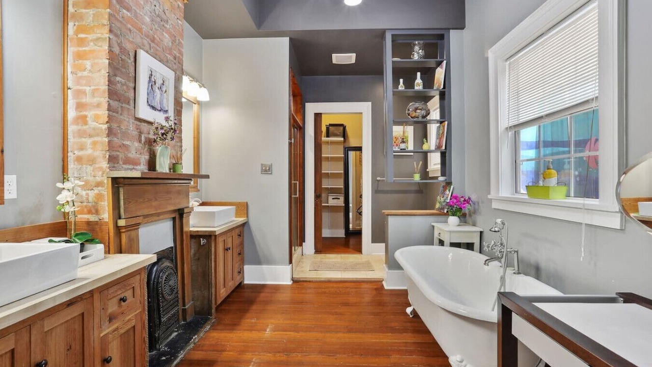 Photo of Bathroom in Carrollton