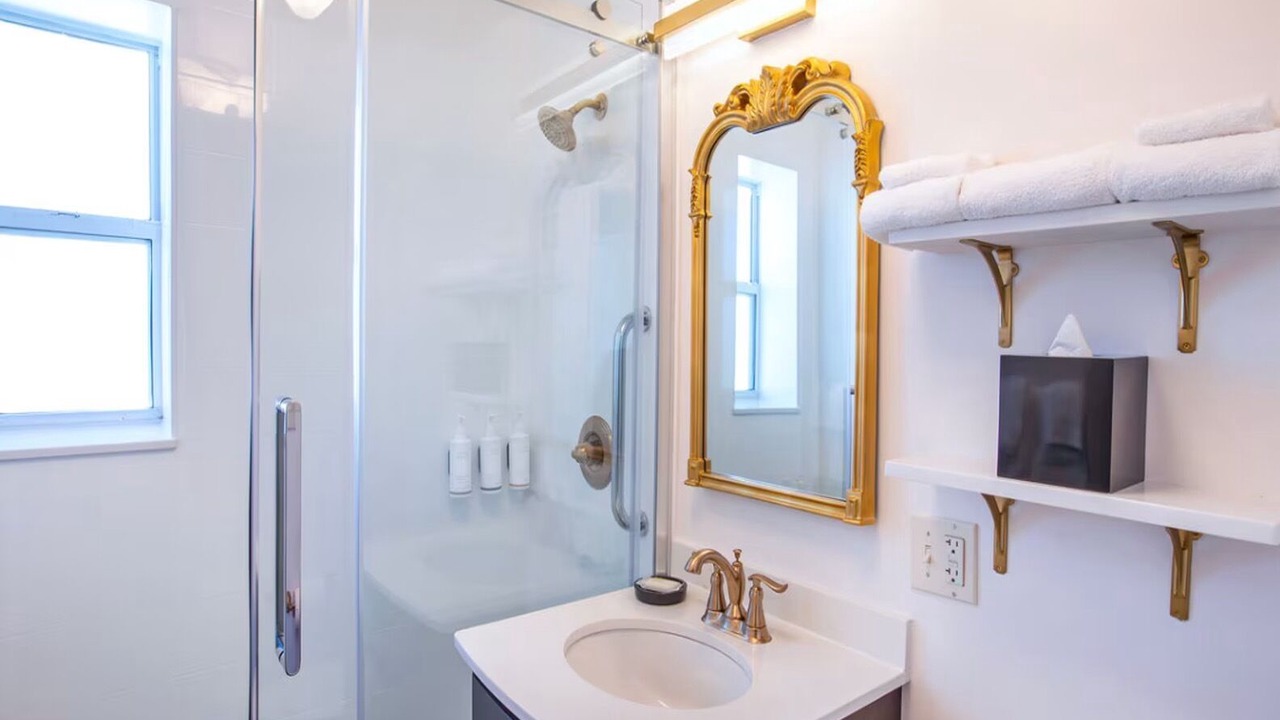 Photo of Bathroom in Faubourg Lafayette