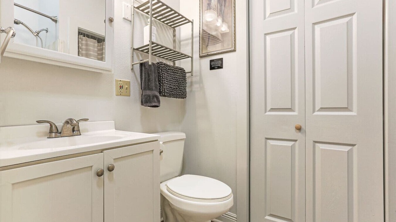 Photo of Bathroom in Leonidas