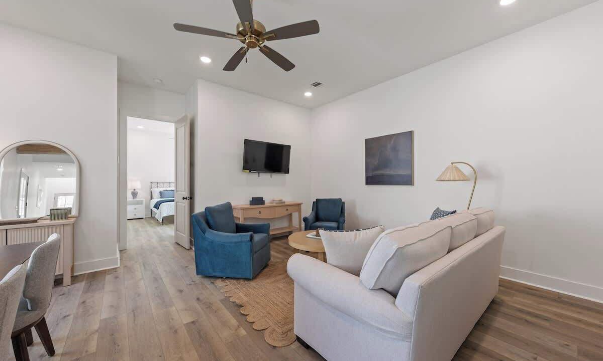 Photo of Livingroom in Youngsville
