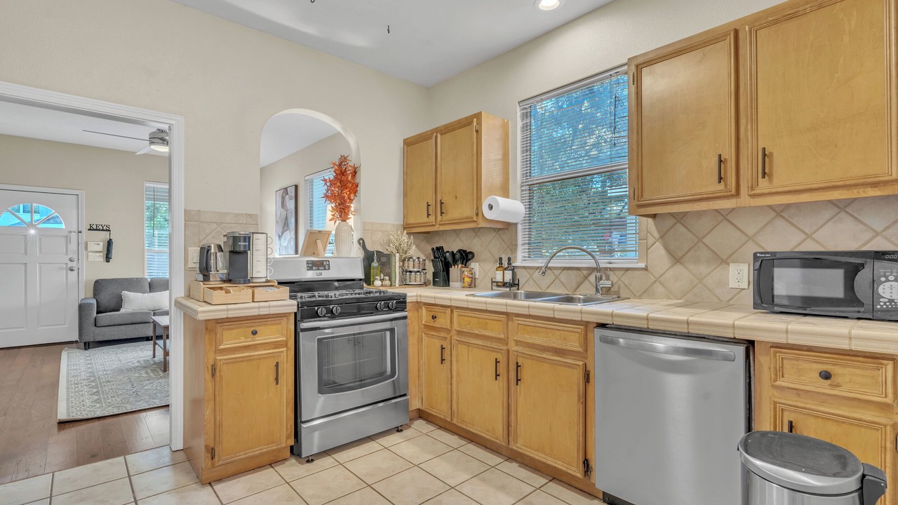 Photo of Kitchen in East Cesar Chavez