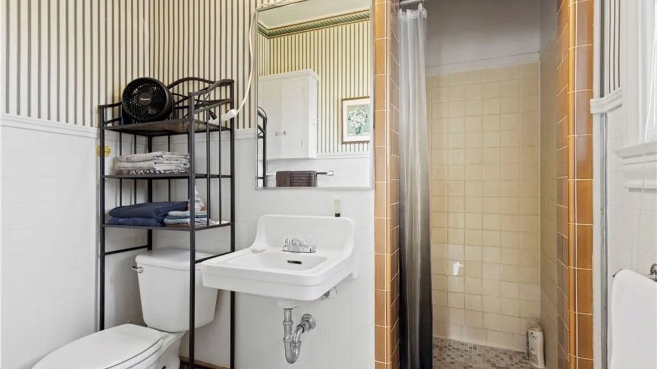 Photo of Bathroom in Del Mar