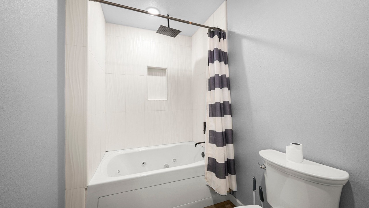 Photo of Bathroom in Golden Meadow