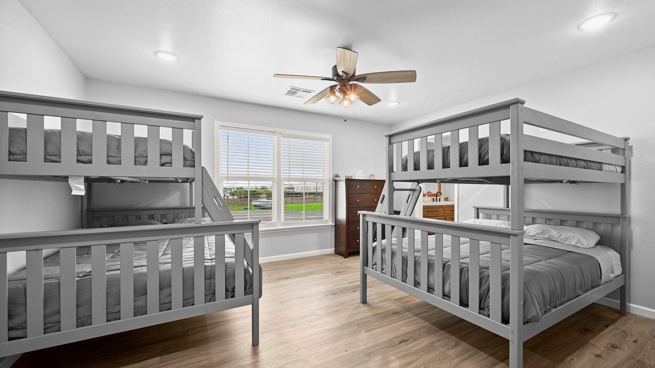 Photo of Bedroom in Golden Meadow