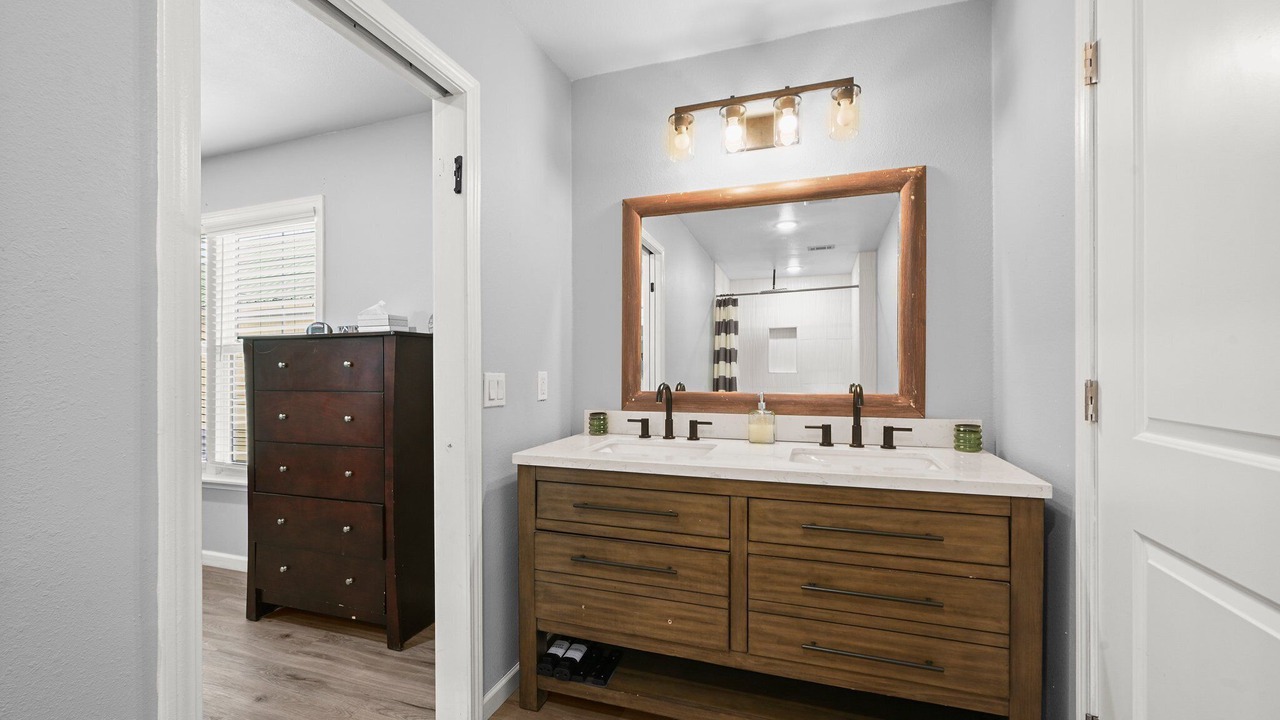 Photo of Bathroom in Golden Meadow