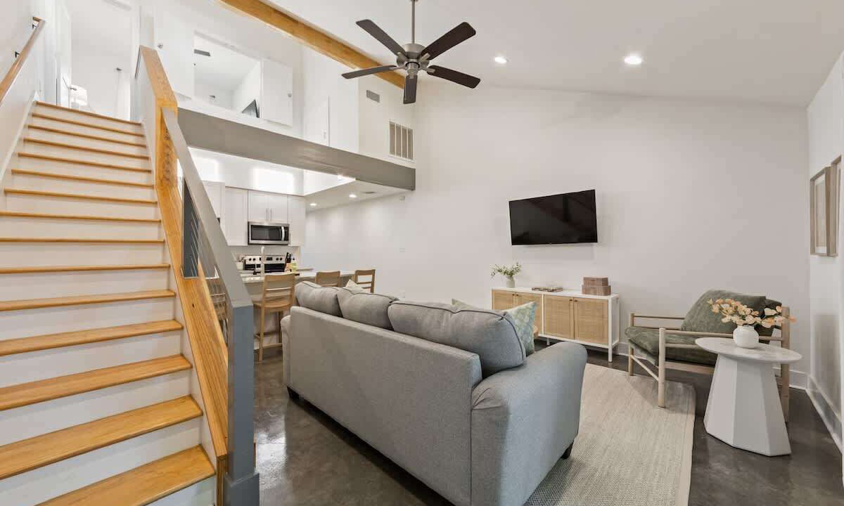 Photo of Livingroom in Lafayette