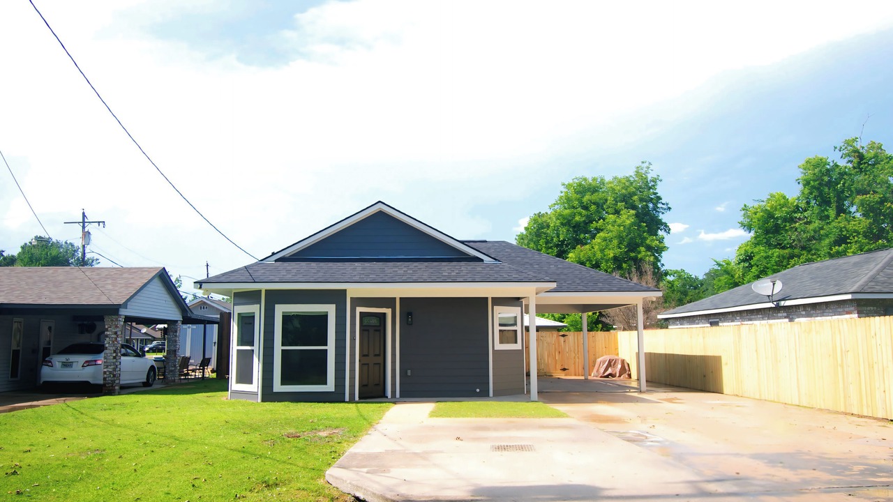 Photo of Outdoor in Gonzales