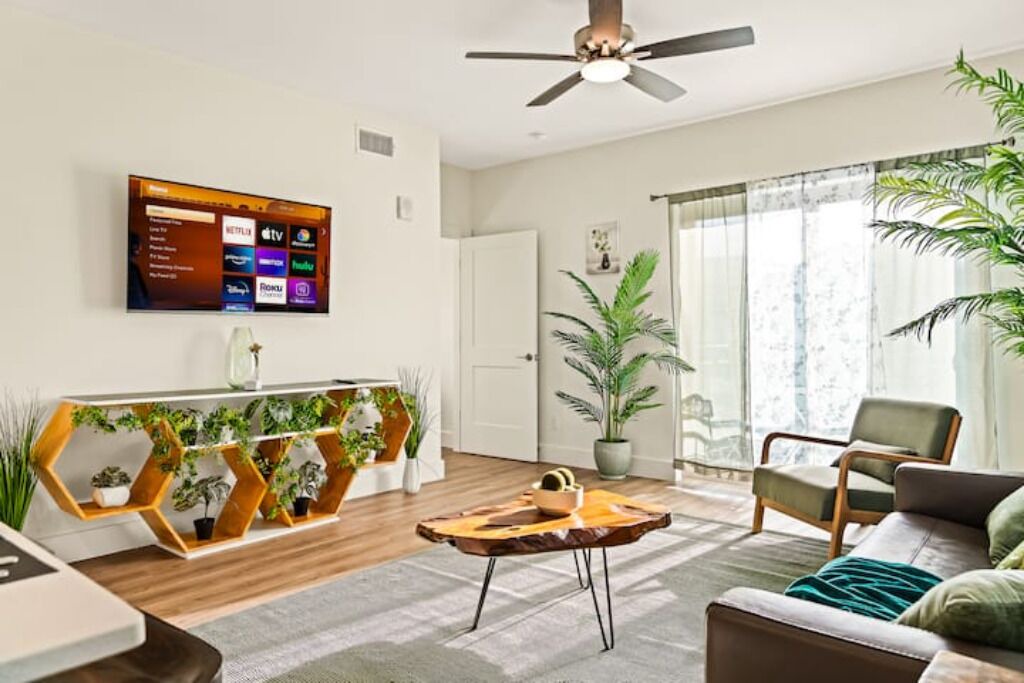 Photo of Livingroom in Old East Dallas
