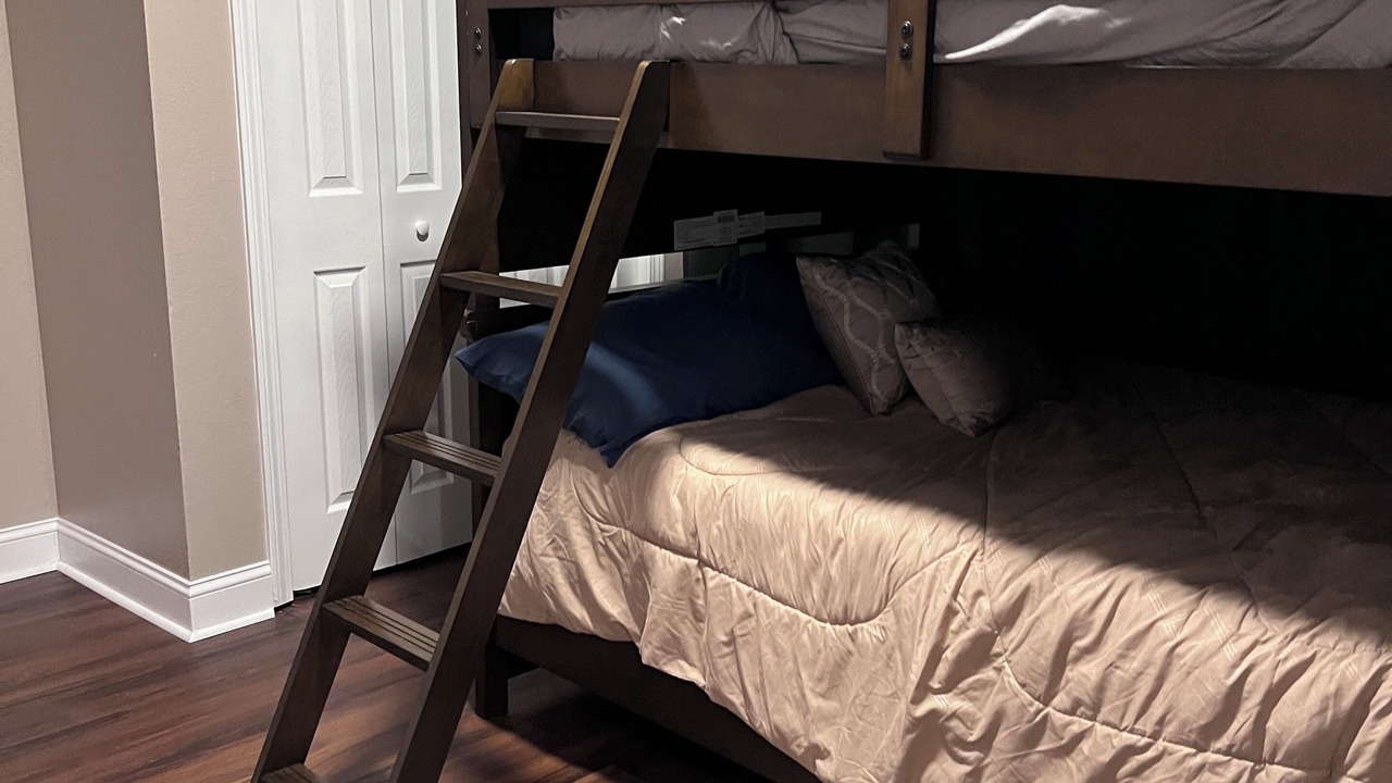 Photo of Bedroom in Holy Cross District