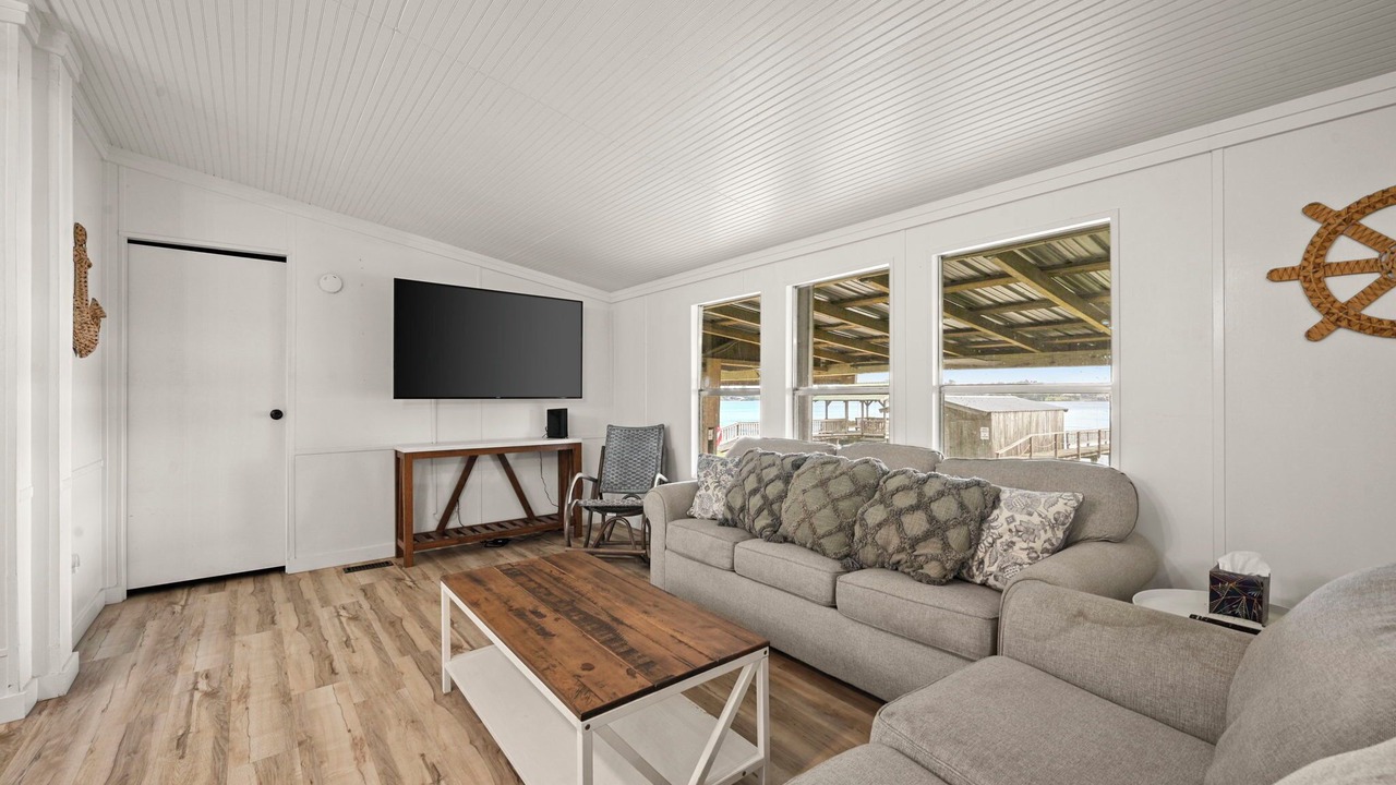 Photo of Livingroom in Lakeland