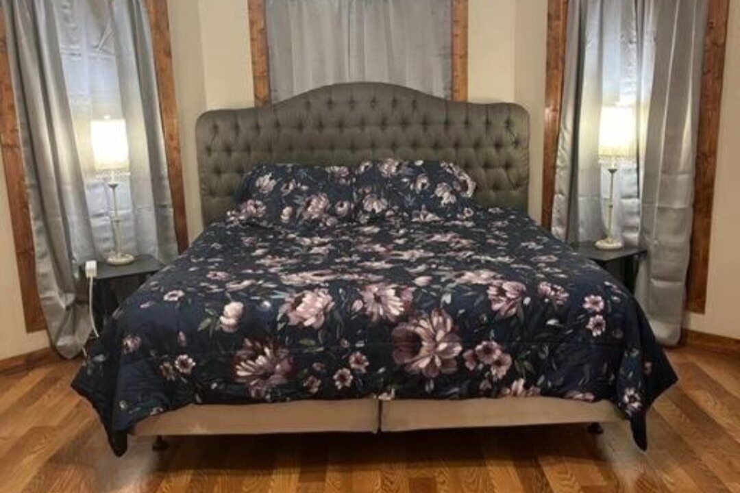 Photo of Bedroom in Deweyville
