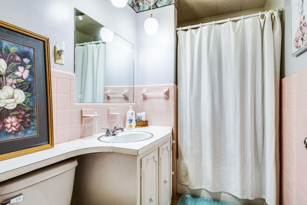 Photo of Bathroom in Lebeau