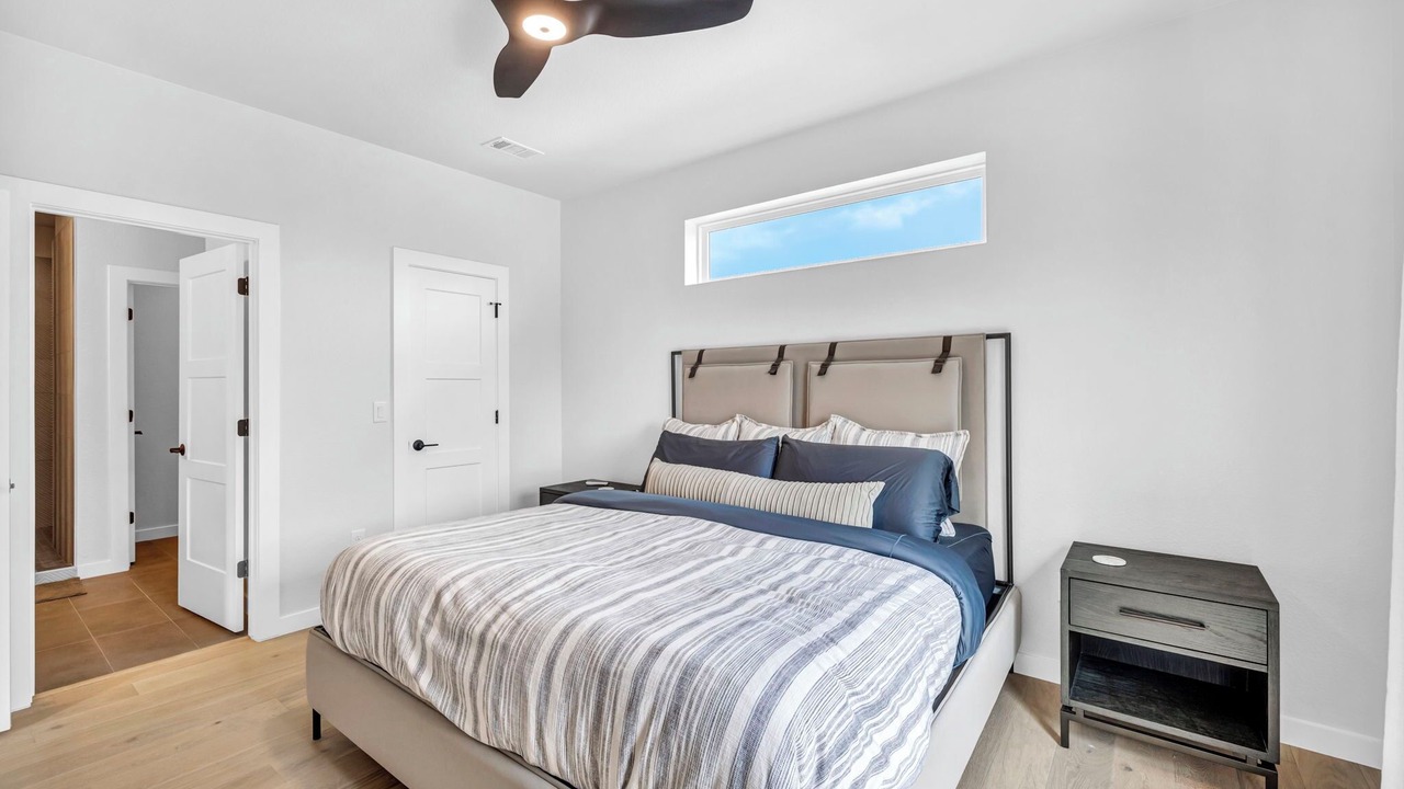 Photo of Bedroom in Point Venture