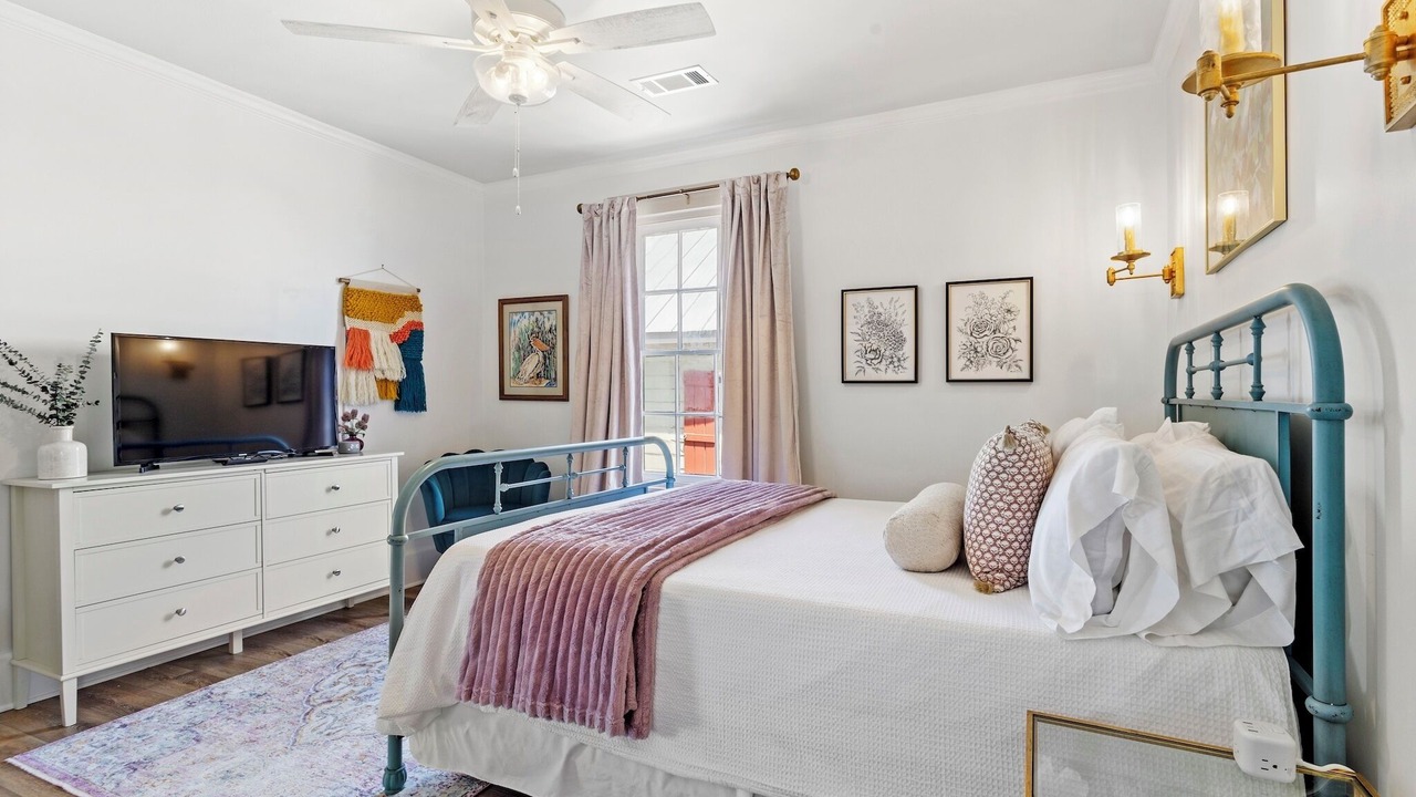 Photo of Bedroom in Biloxi
