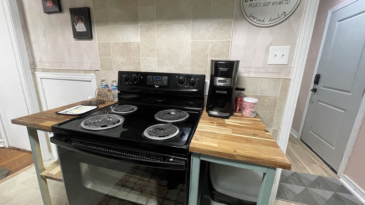 Photo of Kitchen in Highland Historic District