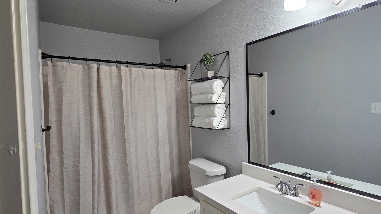 Photo of Bathroom in Far North Central