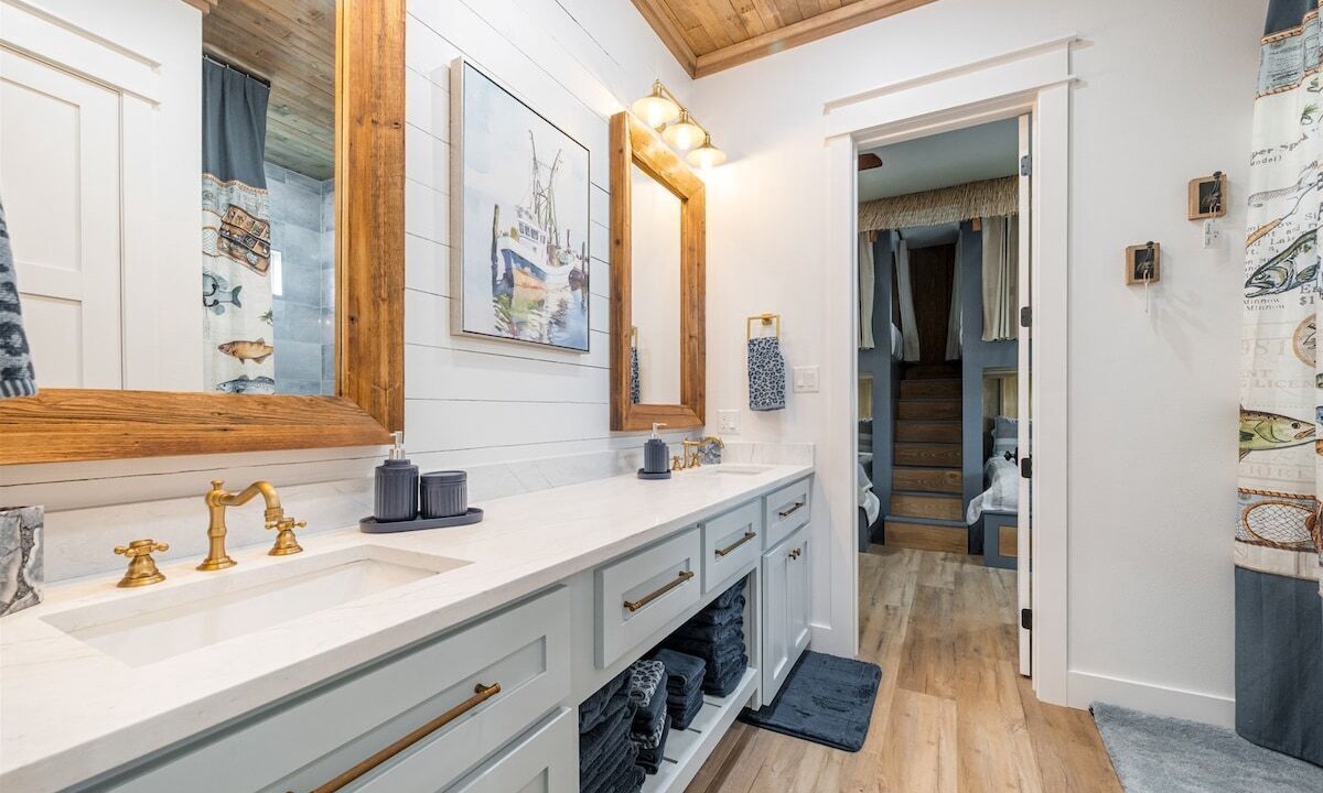 Photo of Bathroom in Grand Isle