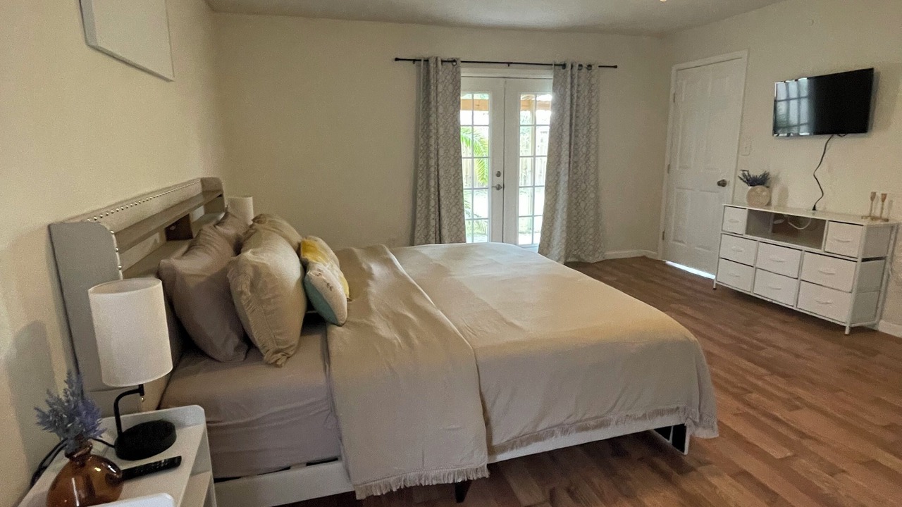 Photo of Bedroom in Orange