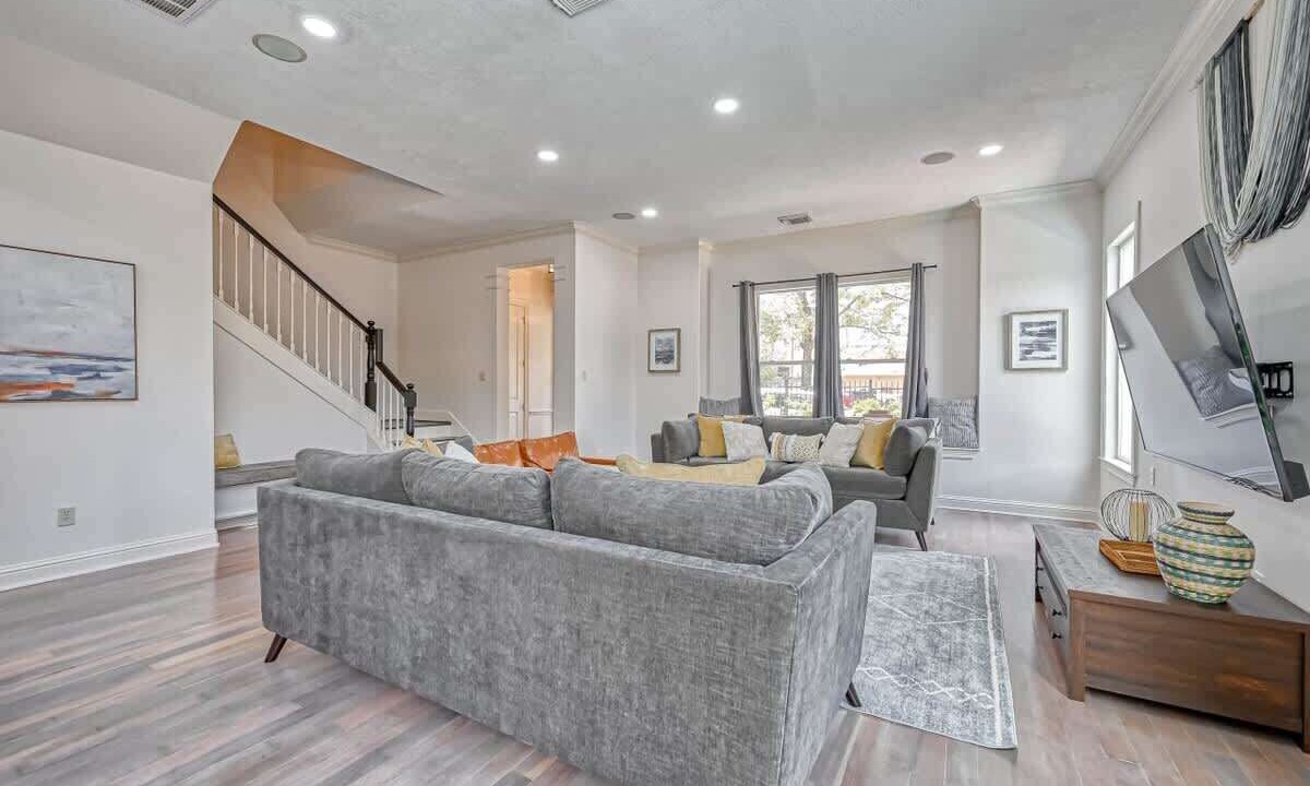 Photo of Livingroom in Houston Heights