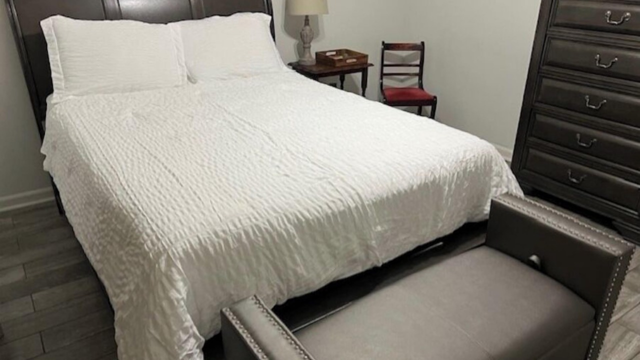 Photo of Bedroom in Old Aurora
