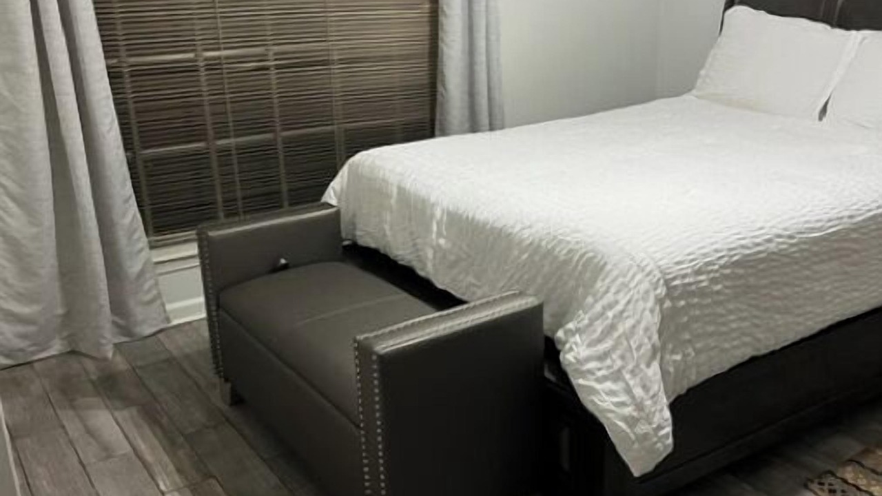 Photo of Bedroom in Old Aurora