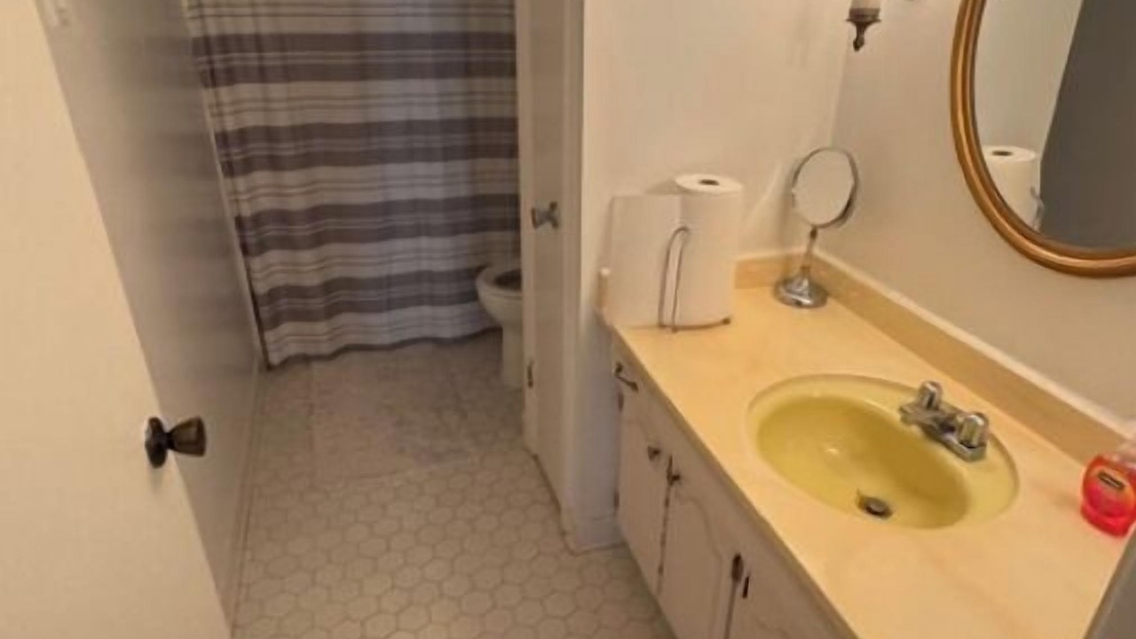 Photo of Bathroom in Old Aurora