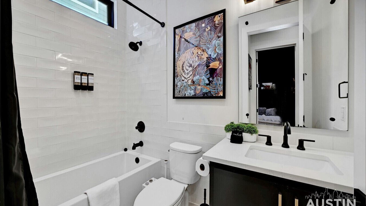 Photo of Bathroom in Holly